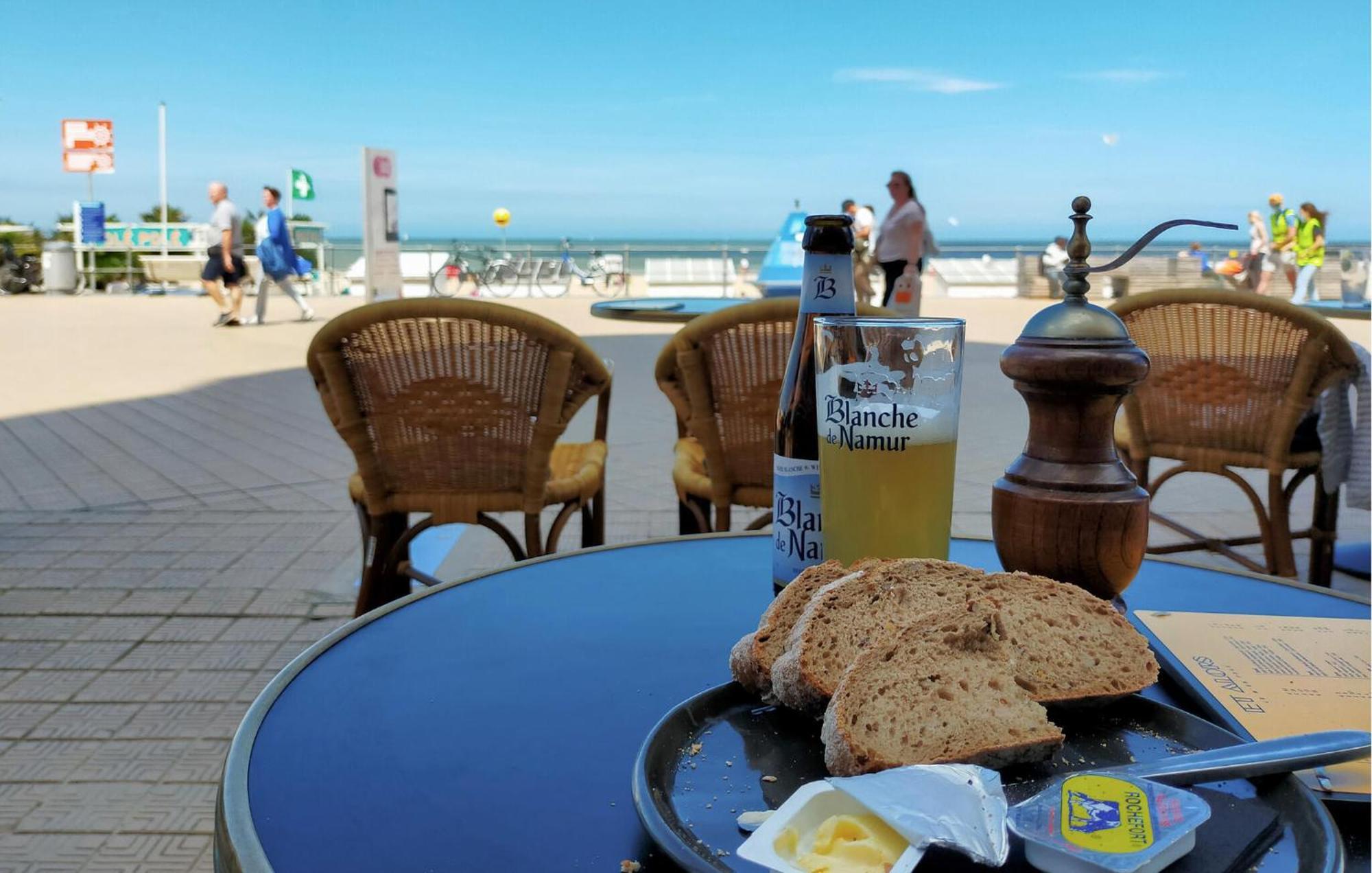 Apartment Awesome In With Wifi Ostend
