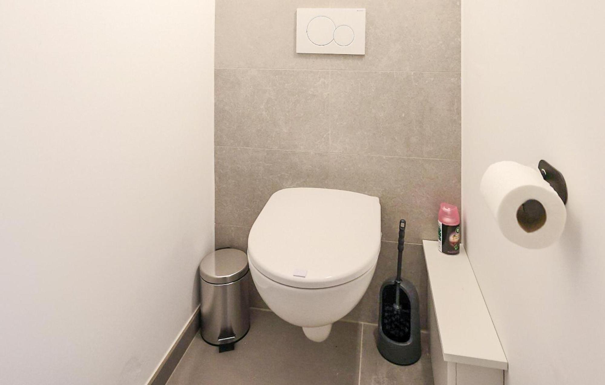 Appartement Awesome In With Wifi
